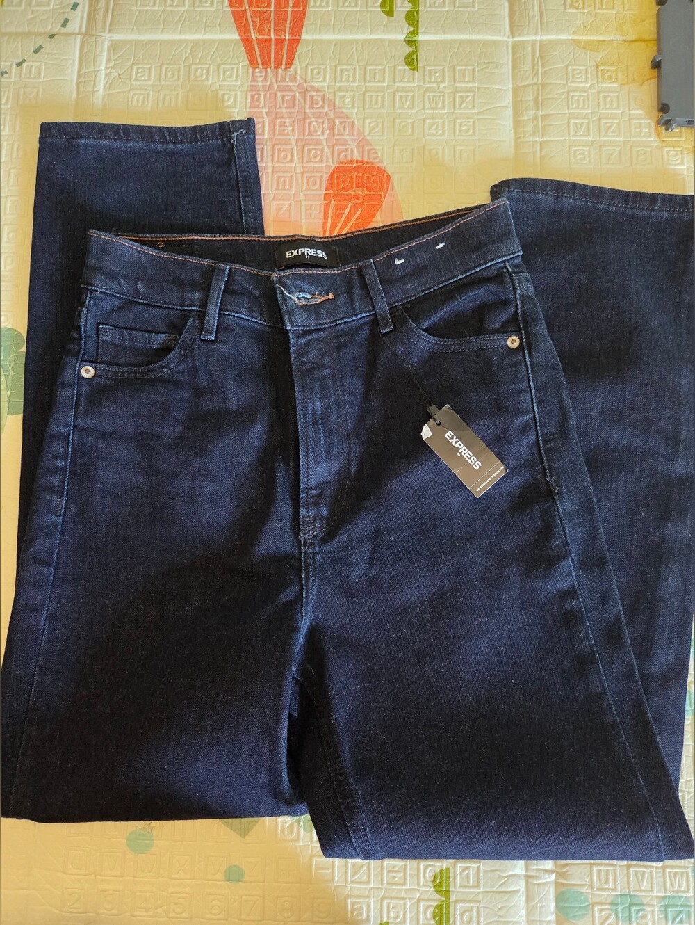 Express Women Slim Straight Dark Wash Jeans. High Rise